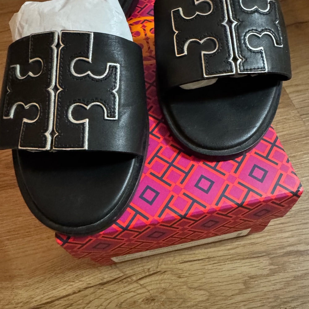 Tory Burch Black Slide Sandals - Picture 5 of 7